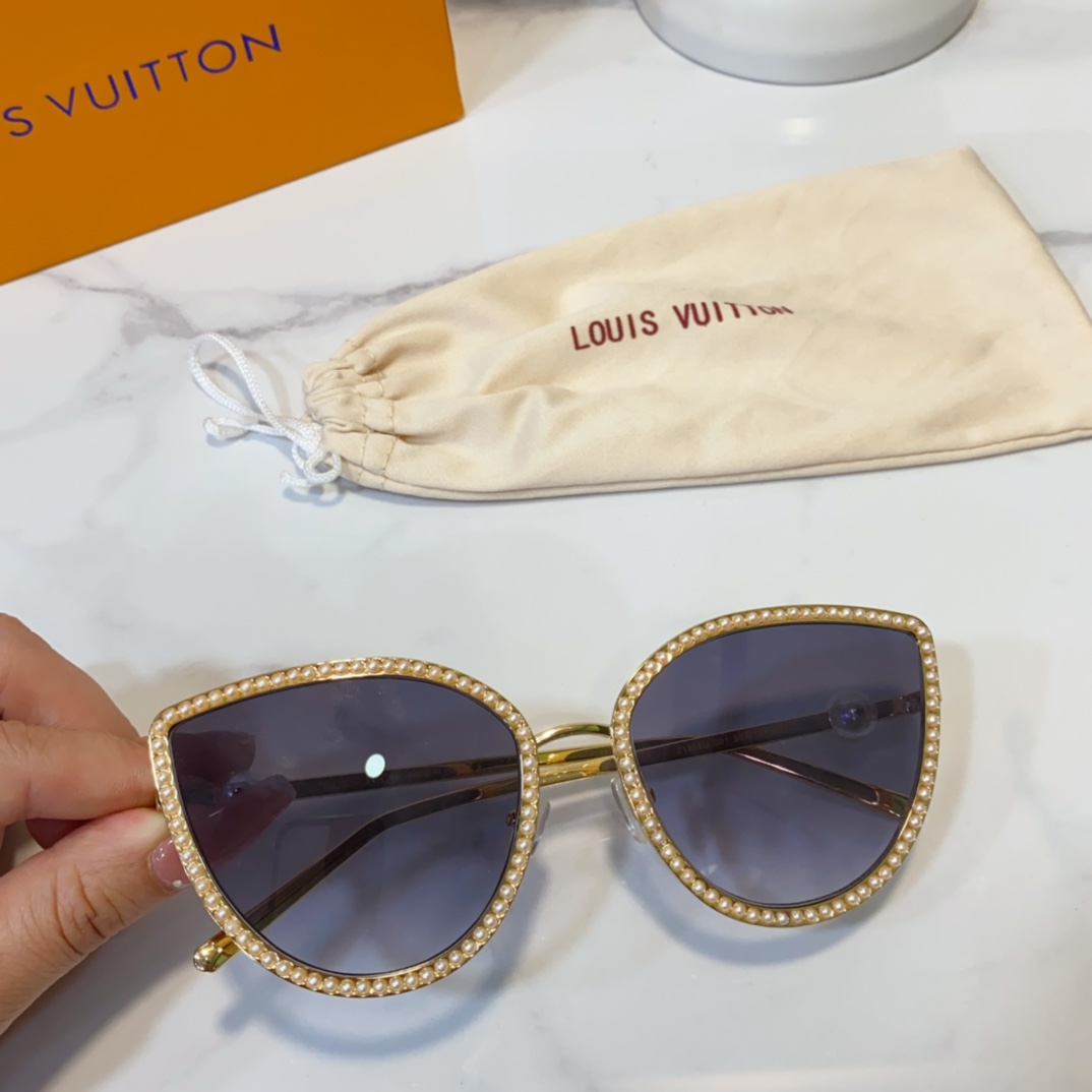 Louis Vuitton LV Pearl Cat Eye Sunglasses  Z1995U - DopestKickz