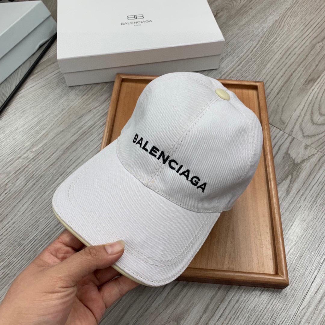 Balenciaga Embroidered-logo Six-panel Cap - DopestKickz