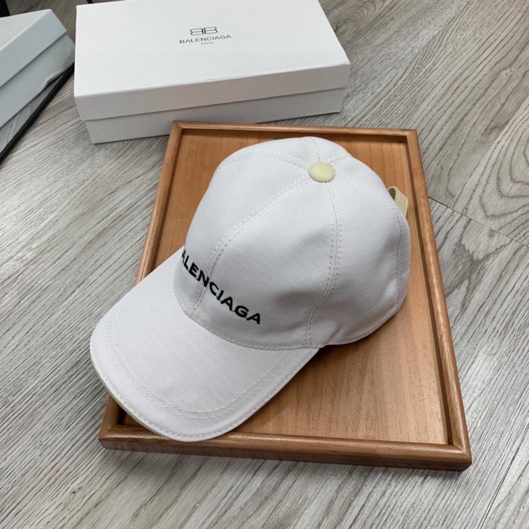 Balenciaga Embroidered-logo Six-panel Cap - DopestKickz