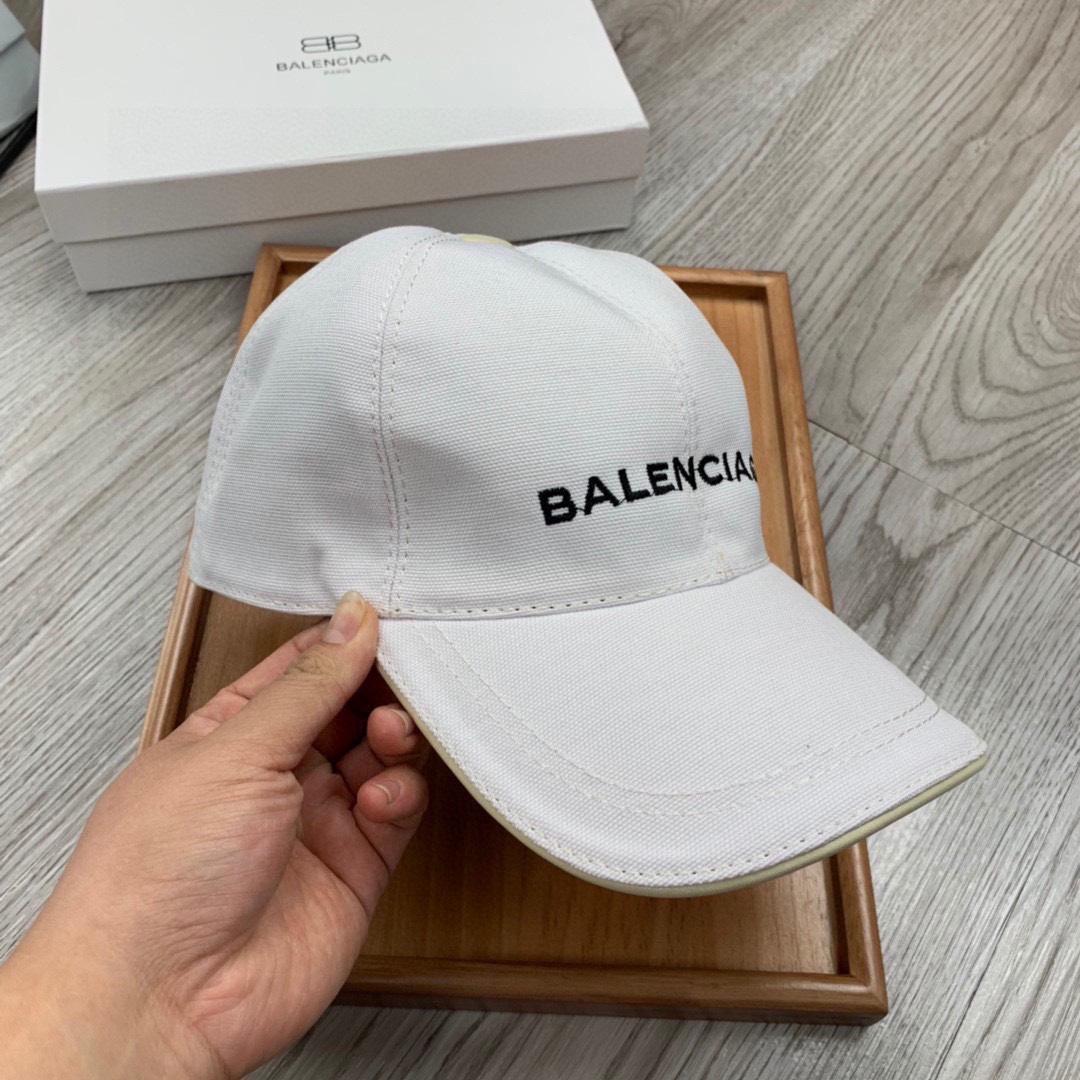 Balenciaga Embroidered-logo Six-panel Cap - DopestKickz