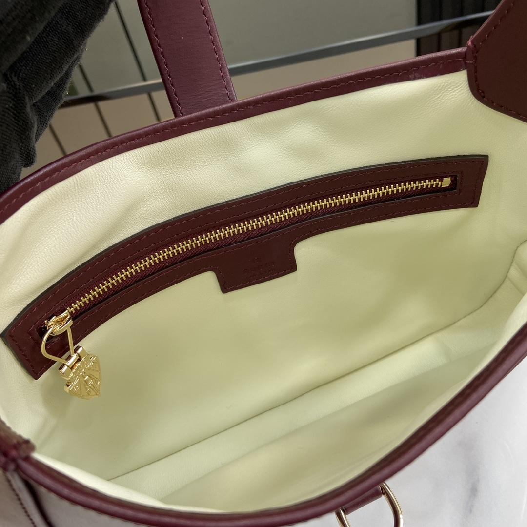 Gucci Jackie Small Shoulder Bag - DopestKickz