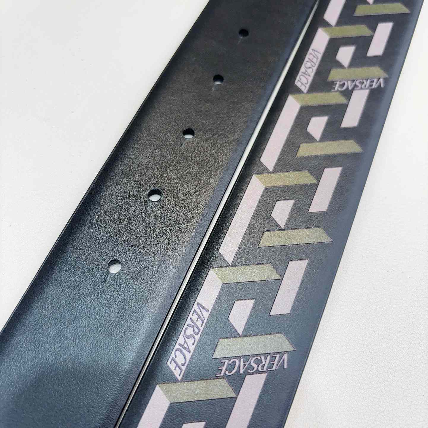 Versace Reversible Leather Belt    40mm - DopestKickz