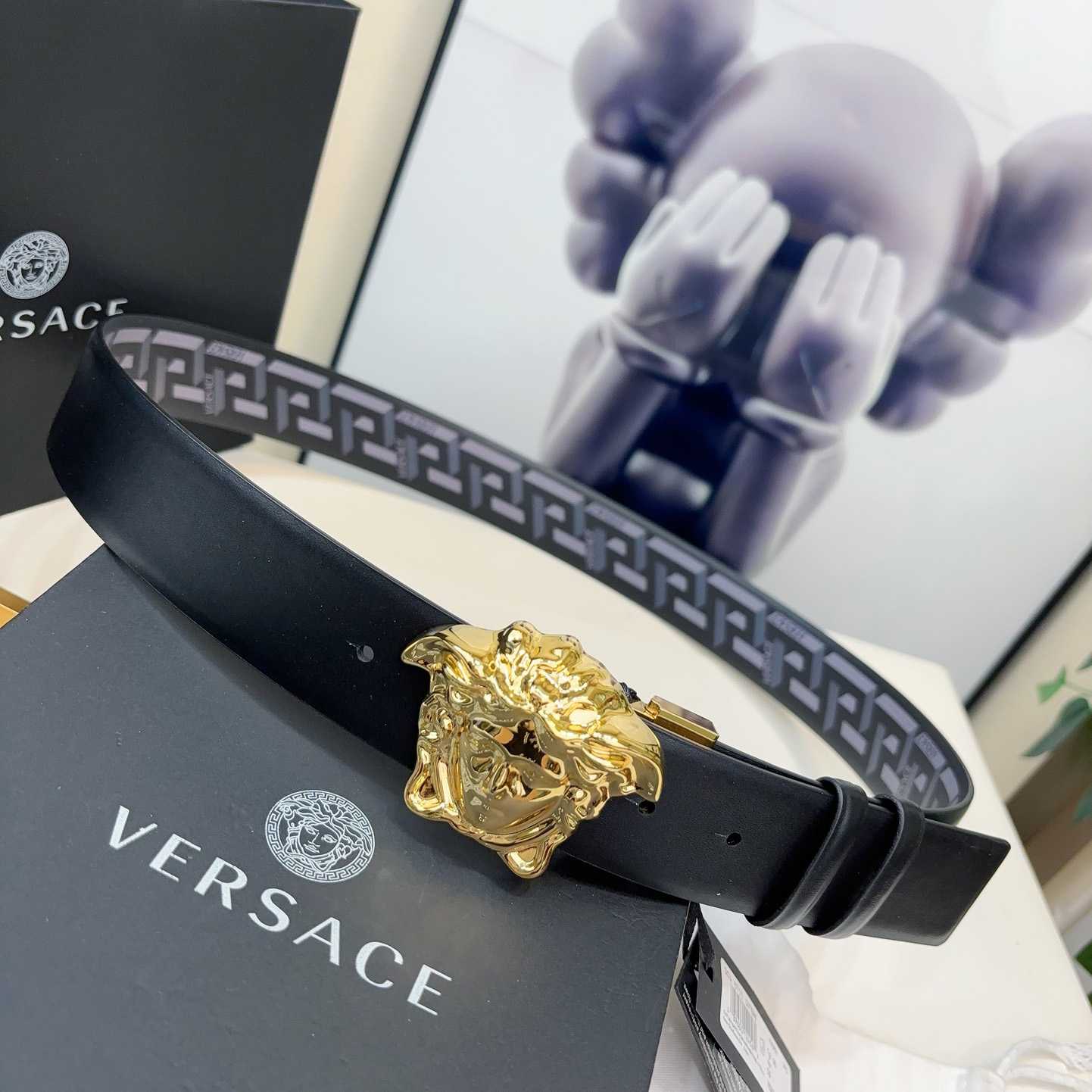 Versace Reversible Leather Belt    40mm - DopestKickz