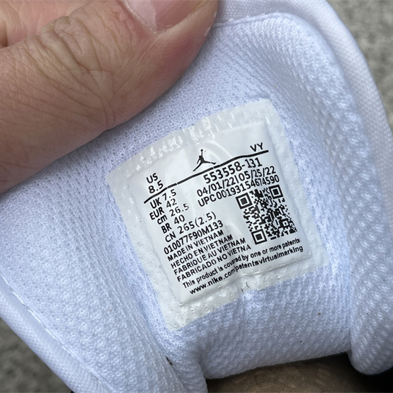 Air Jordan 1 Low Sneaker  553558-131 - DopestKickz