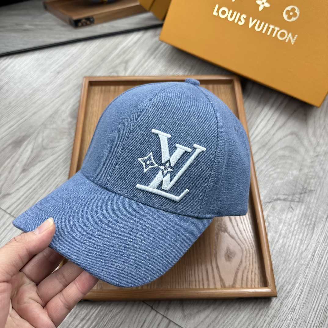 Louis Vuitton Cap - DopestKickz