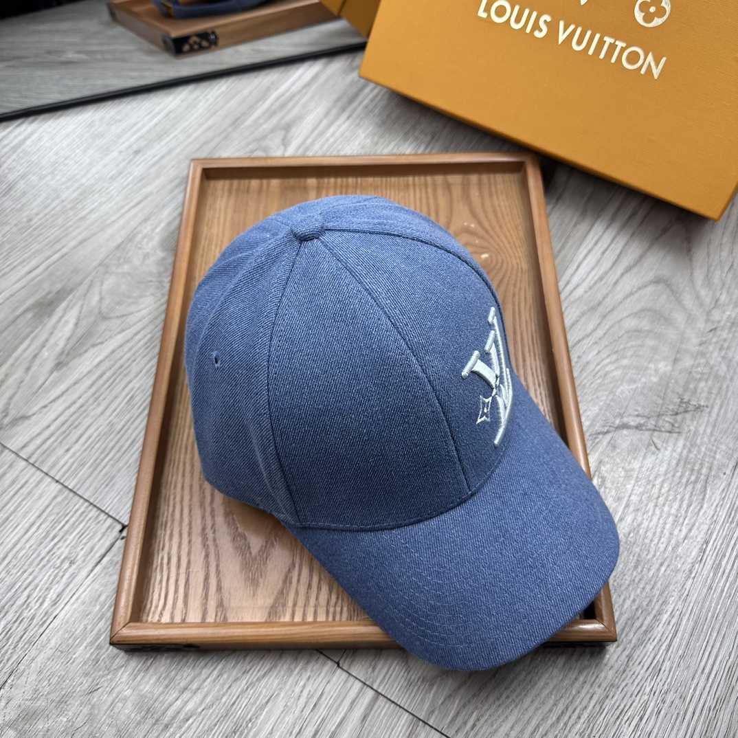 Louis Vuitton Cap - DopestKickz