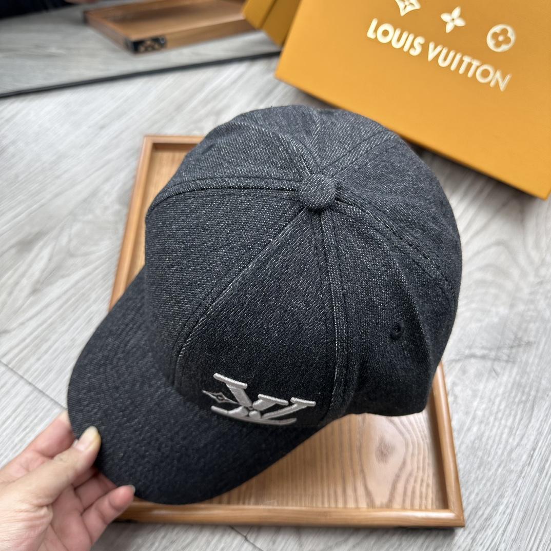 Louis Vuitton Cap - DopestKickz