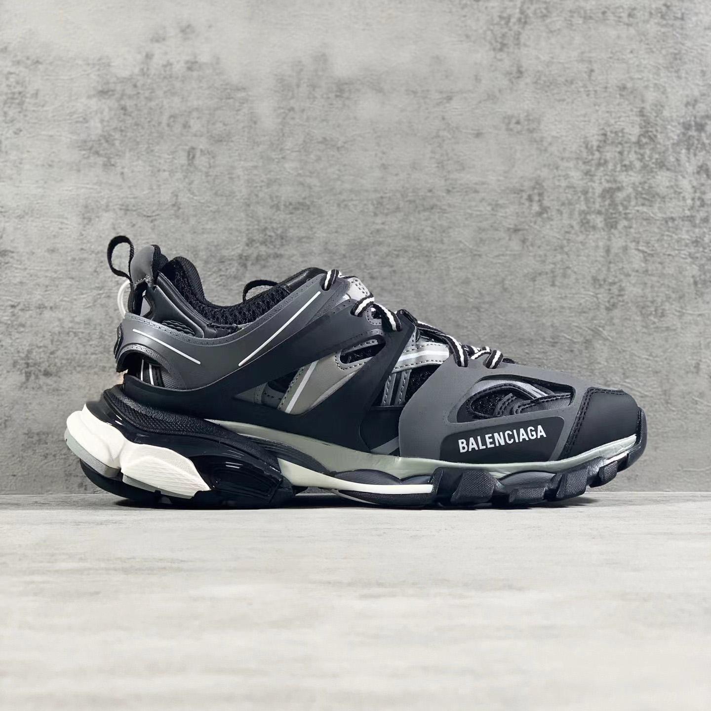 Balenciaga Track Sneaker    - DopestKickz