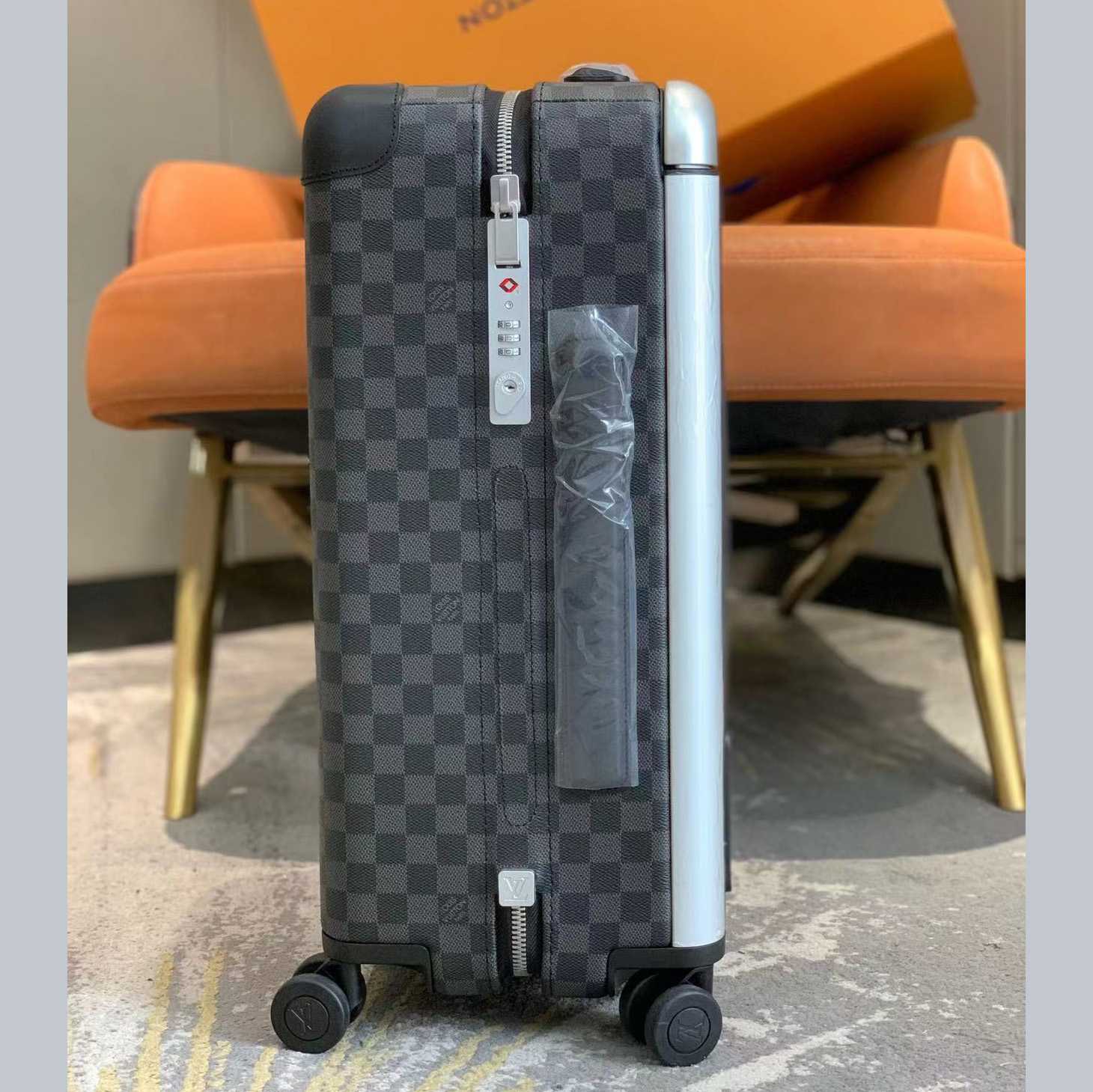 Louis Vuitton Horizon  - DopestKickz