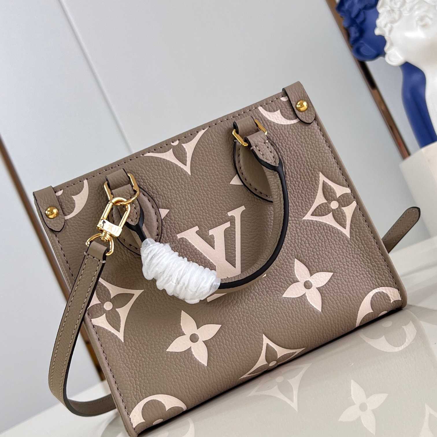 Louis Vuitton OnTheGo BB   M47054 - DopestKickz