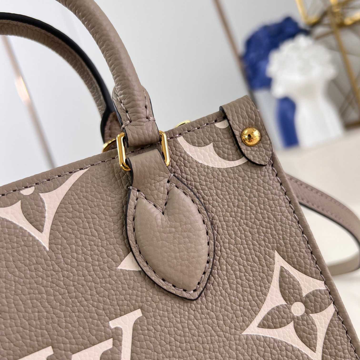 Louis Vuitton OnTheGo BB   M47054 - DopestKickz