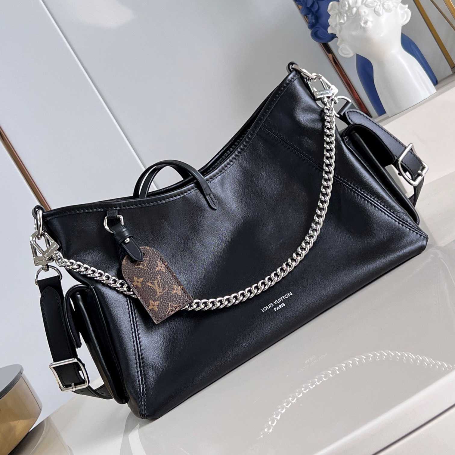 Louis Vuitton CarryAll Cargo PM   M24861 - DopestKickz