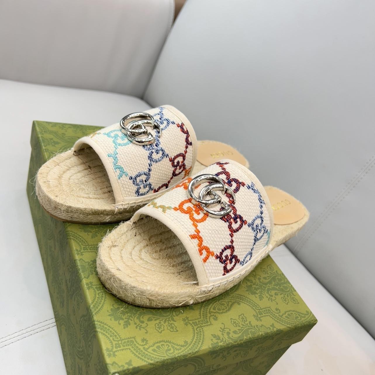 Gucci Women's GG Espadrille Slides - DopestKickz