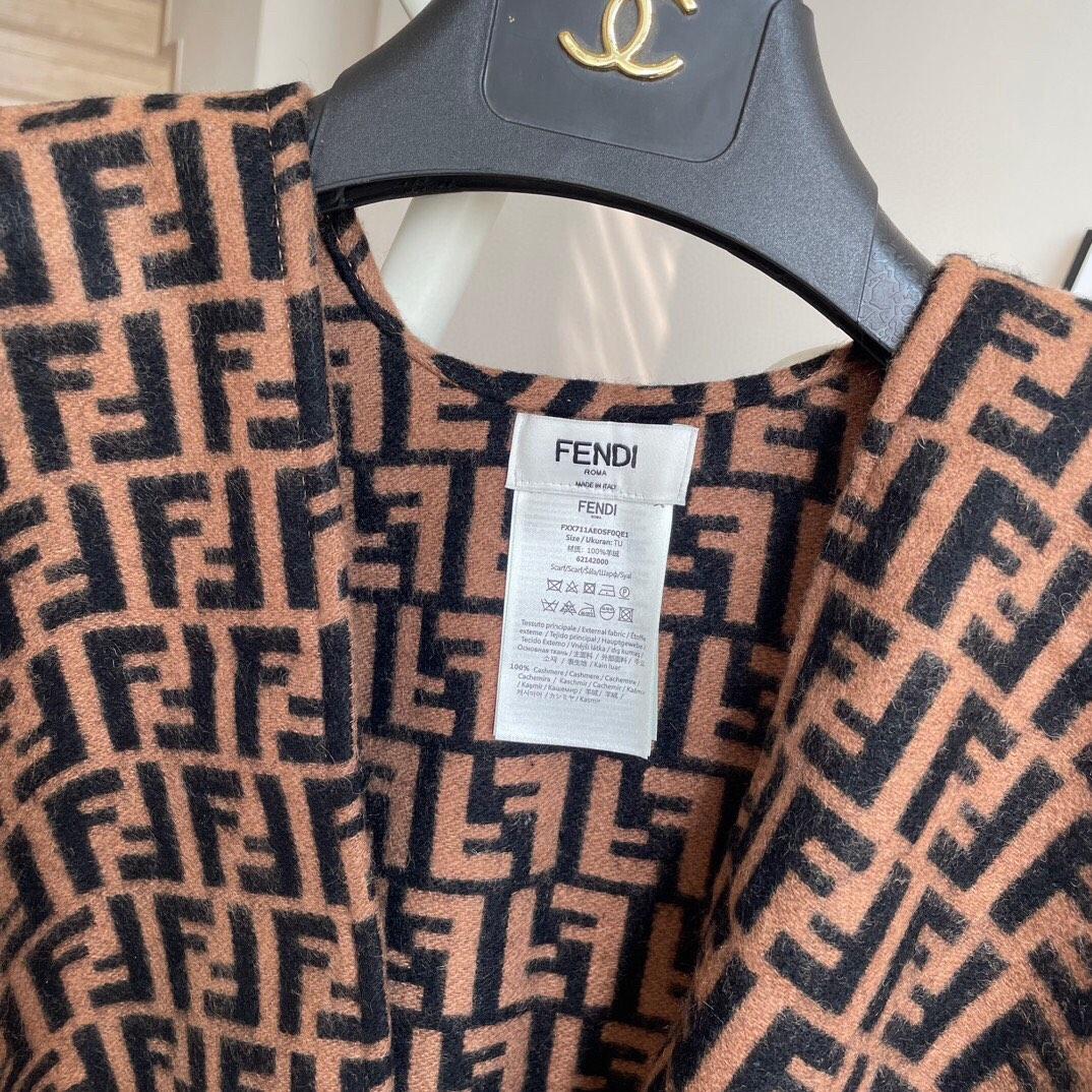 Fendi Poncho - DopestKickz