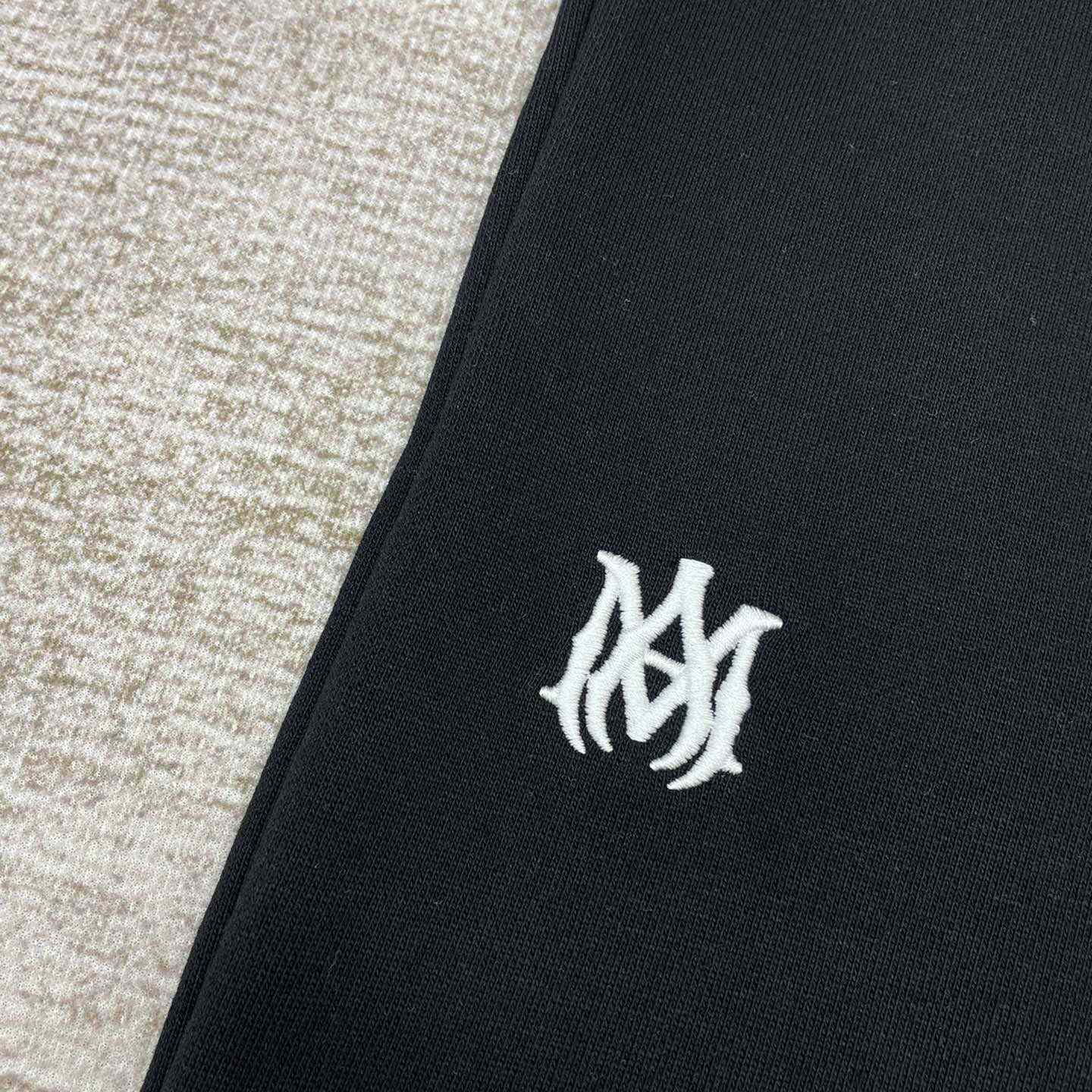 Amiri Staggered Sweatpants   x783 - DopestKickz