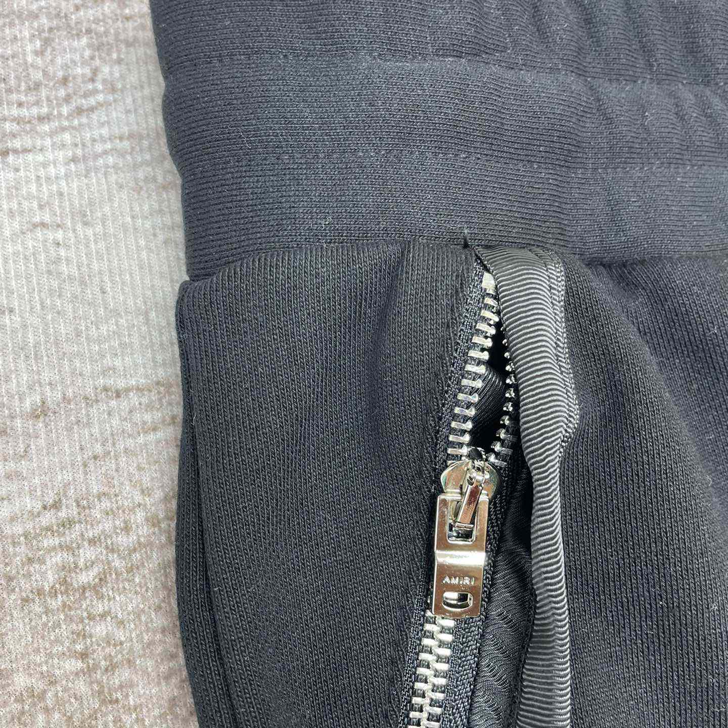 Amiri Staggered Sweatpants   x783 - DopestKickz