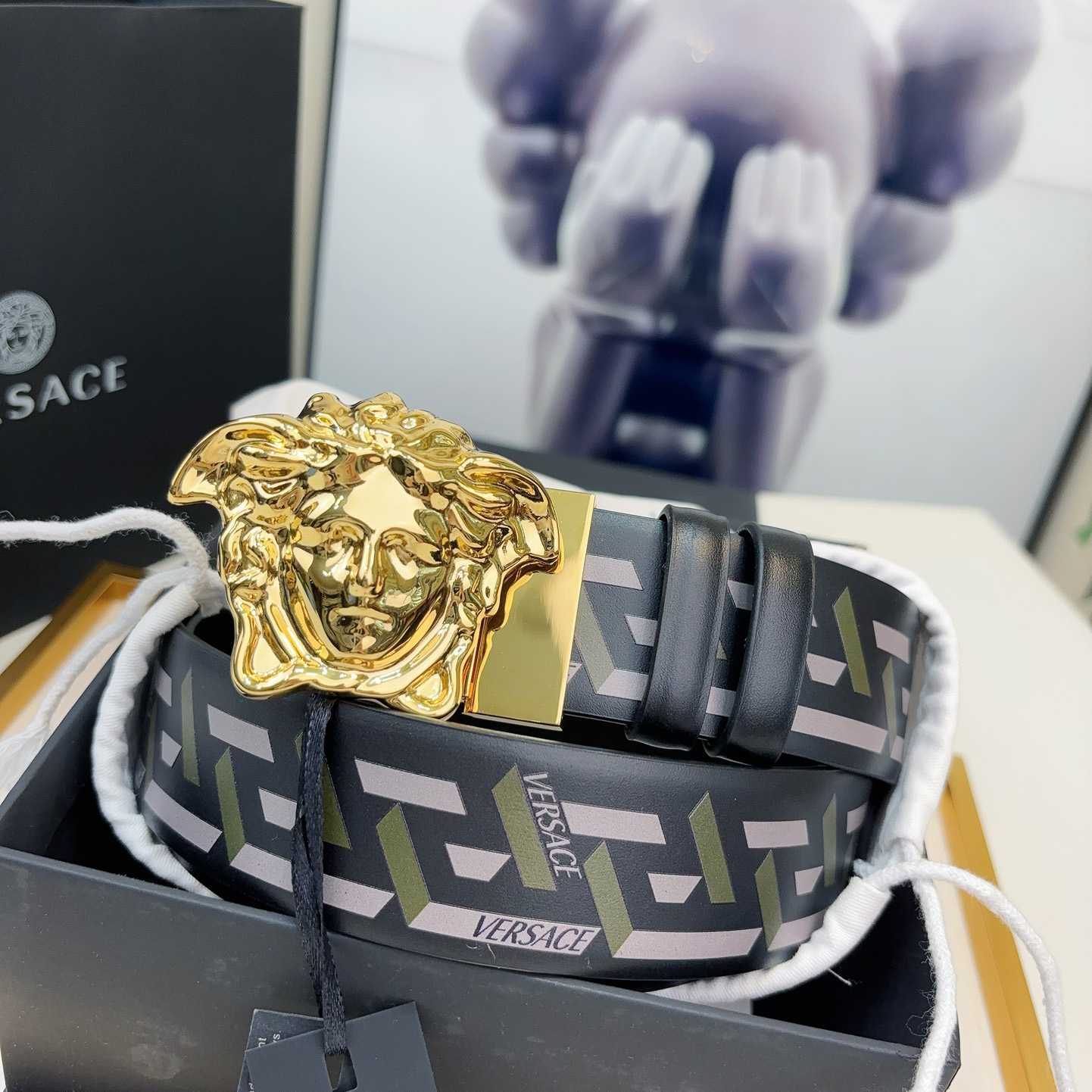 Versace Reversible Leather Belt    40mm - DopestKickz