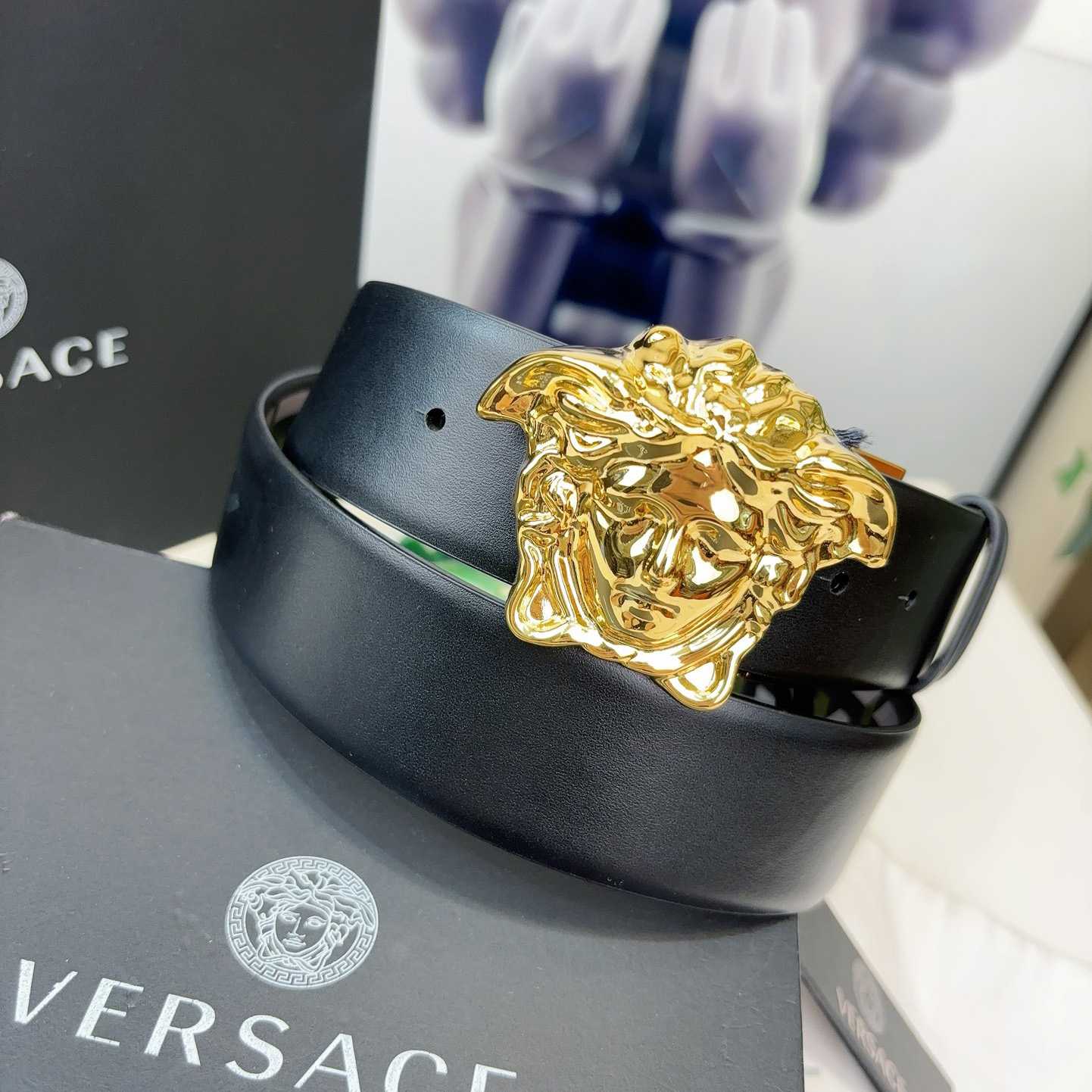 Versace Reversible Leather Belt    40mm - DopestKickz