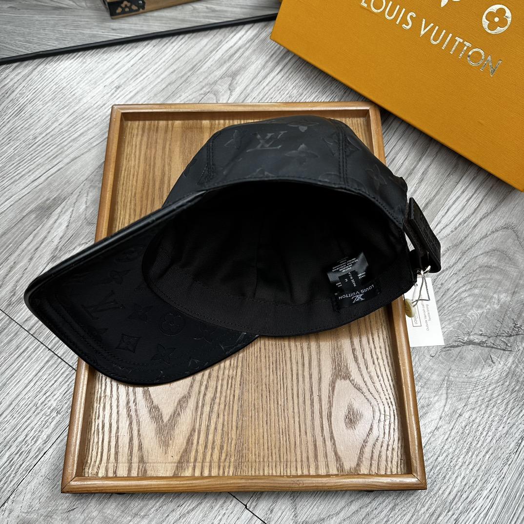 Louis Vuitton Monoragm Cap - DopestKickz