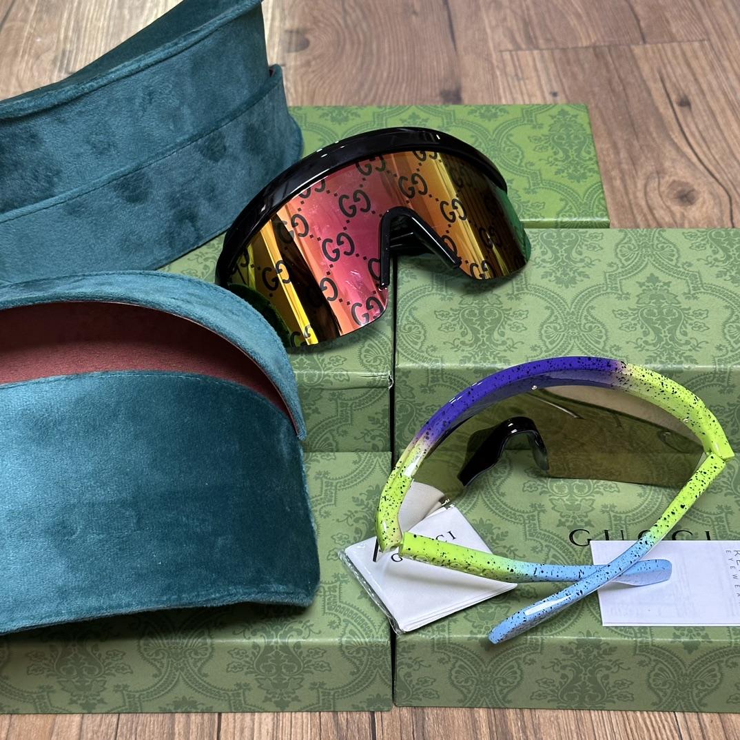 Gucci Mask-Shaped Sunglasses      - DopestKickz