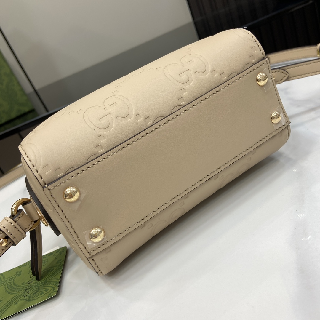 Gucci GG Super Mini Top Handle Bag - DopestKickz