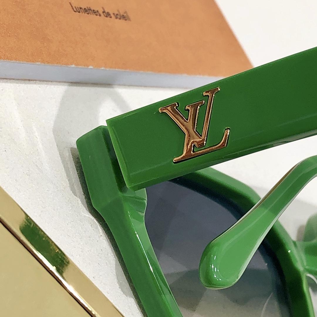 Louis Vuitton Sunglasses  Z0286 - DopestKickz