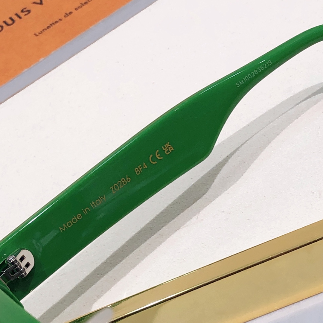 Louis Vuitton Sunglasses  Z0286 - DopestKickz