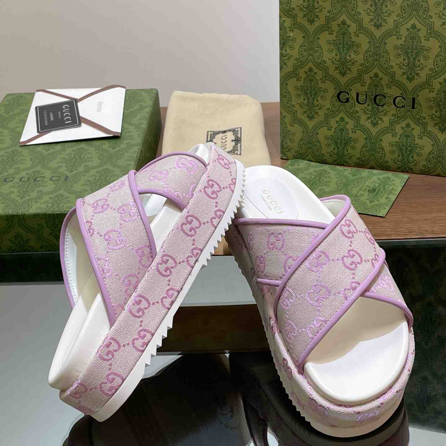 Gucci Women's GG Platform Slide Sandal - DopestKickz