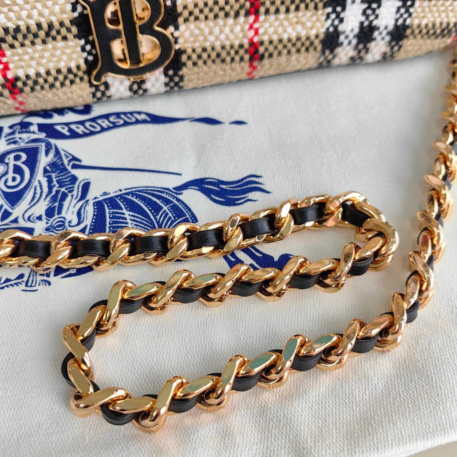 Burberry Lola Vintage-check Bouclé Shoulder Bag (28 x 6.5 x 17cm) - DopestKickz