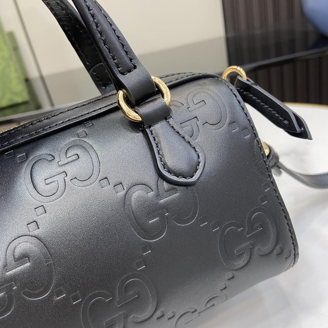 Gucci GG Super Mini Top Handle Bag - DopestKickz
