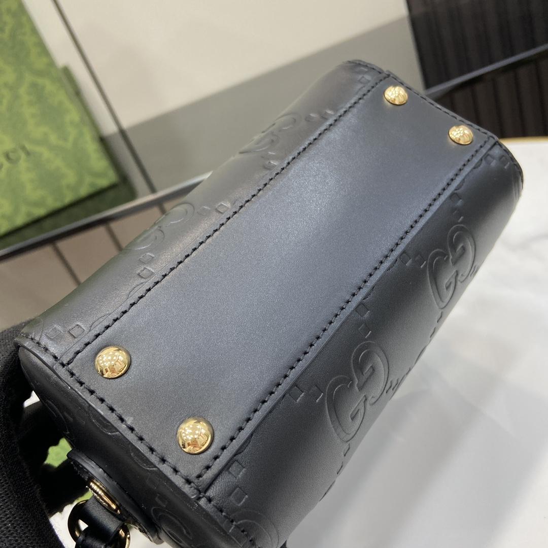 Gucci GG Super Mini Top Handle Bag - DopestKickz