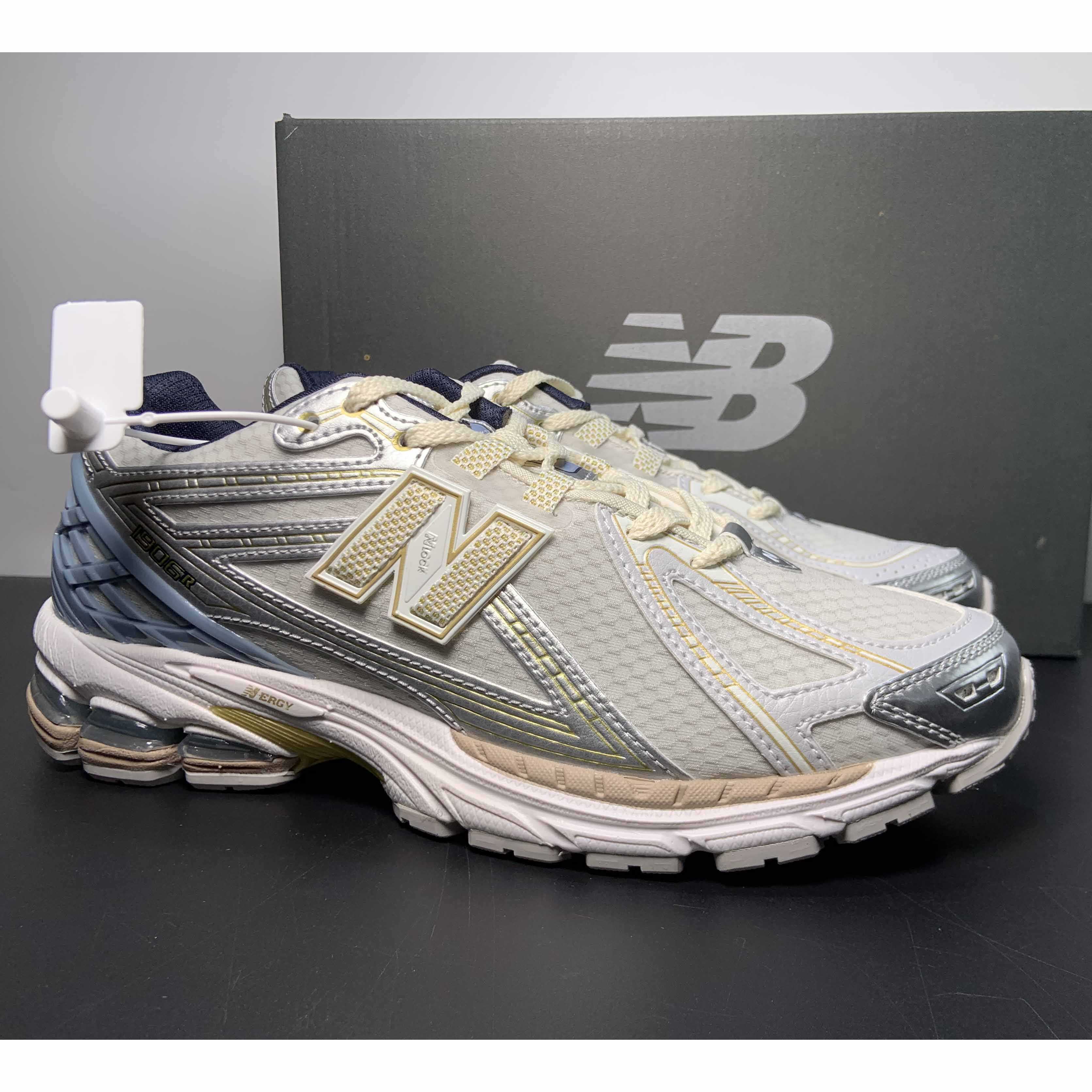 New Balance NB1906R Sneakers    M1906RKC - DopestKickz