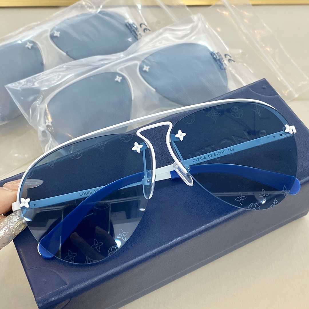 Louis Vuitton Sunglasses     - DopestKickz