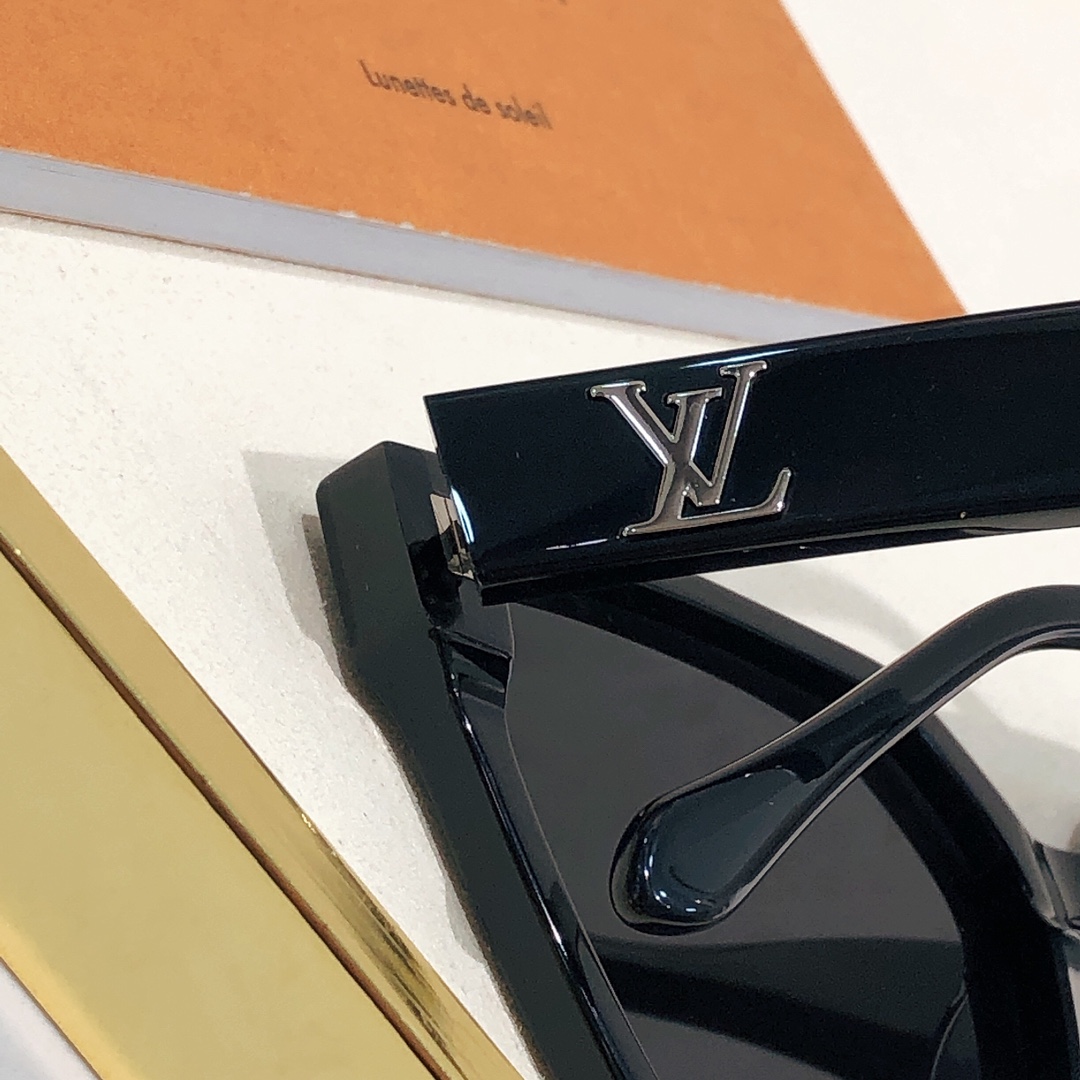 Louis Vuitton Sunglasses  Z0286 - DopestKickz