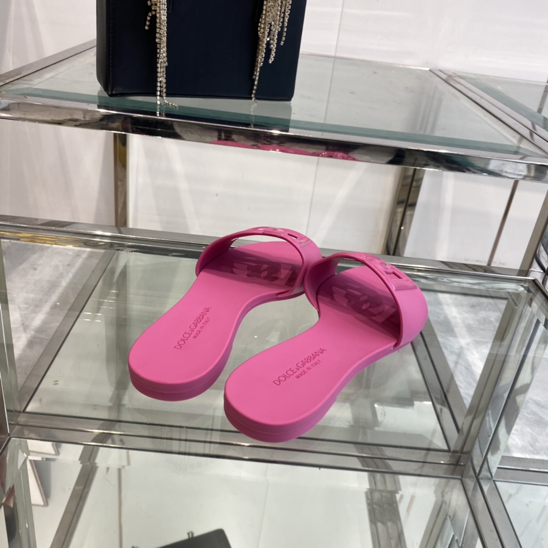 Dolce & Gabbana Rubber Beachwear Sliders - DopestKickz