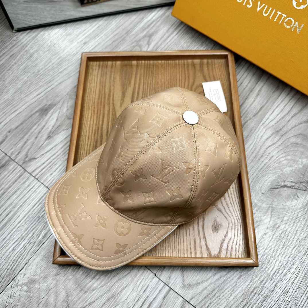 Louis Vuitton Monoragm Cap - DopestKickz