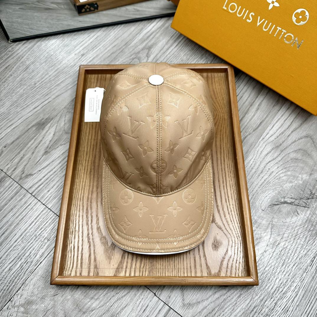 Louis Vuitton Monoragm Cap - DopestKickz