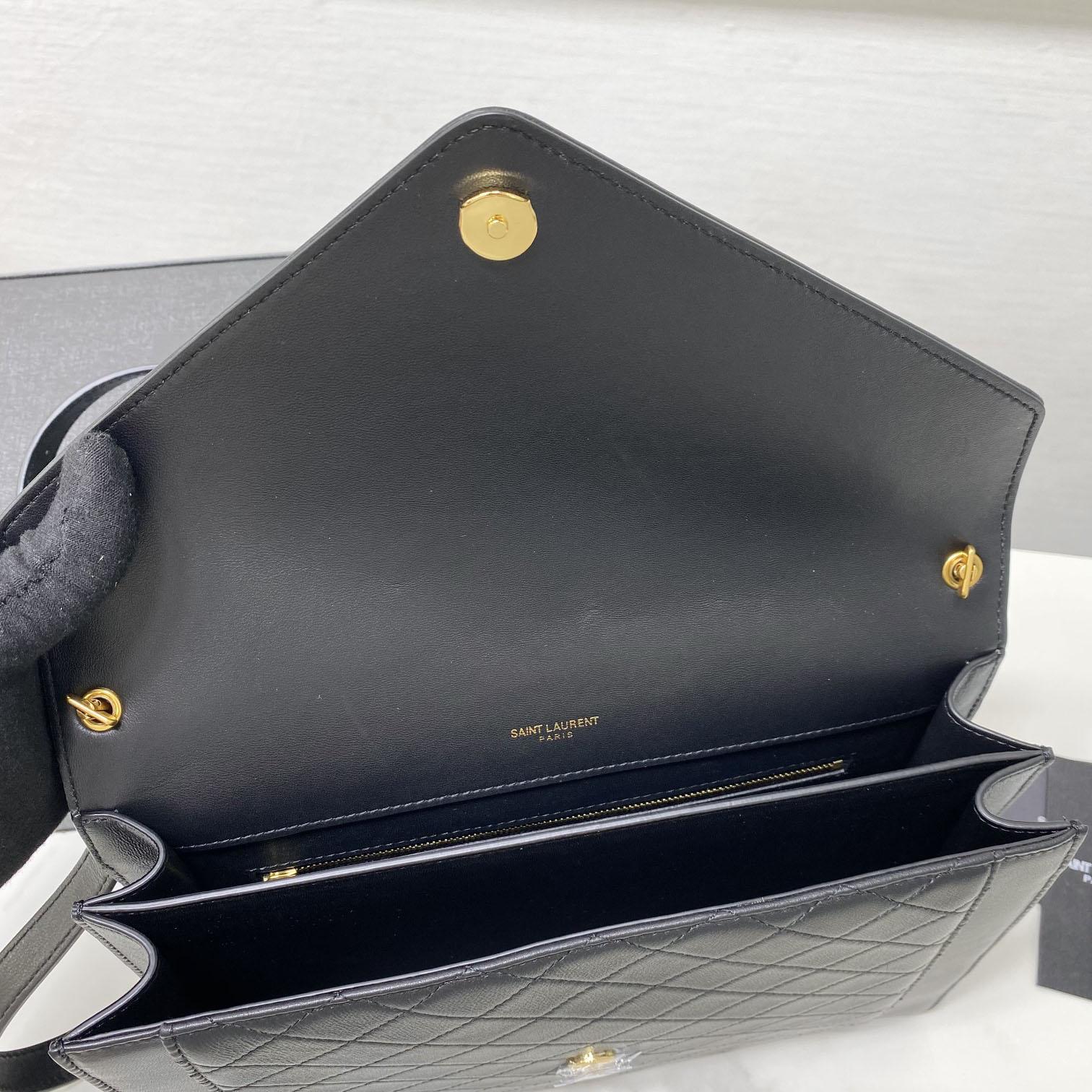 Saint Laurent Leather Crossbody Bag  ( 26x18x5cm) - DopestKickz