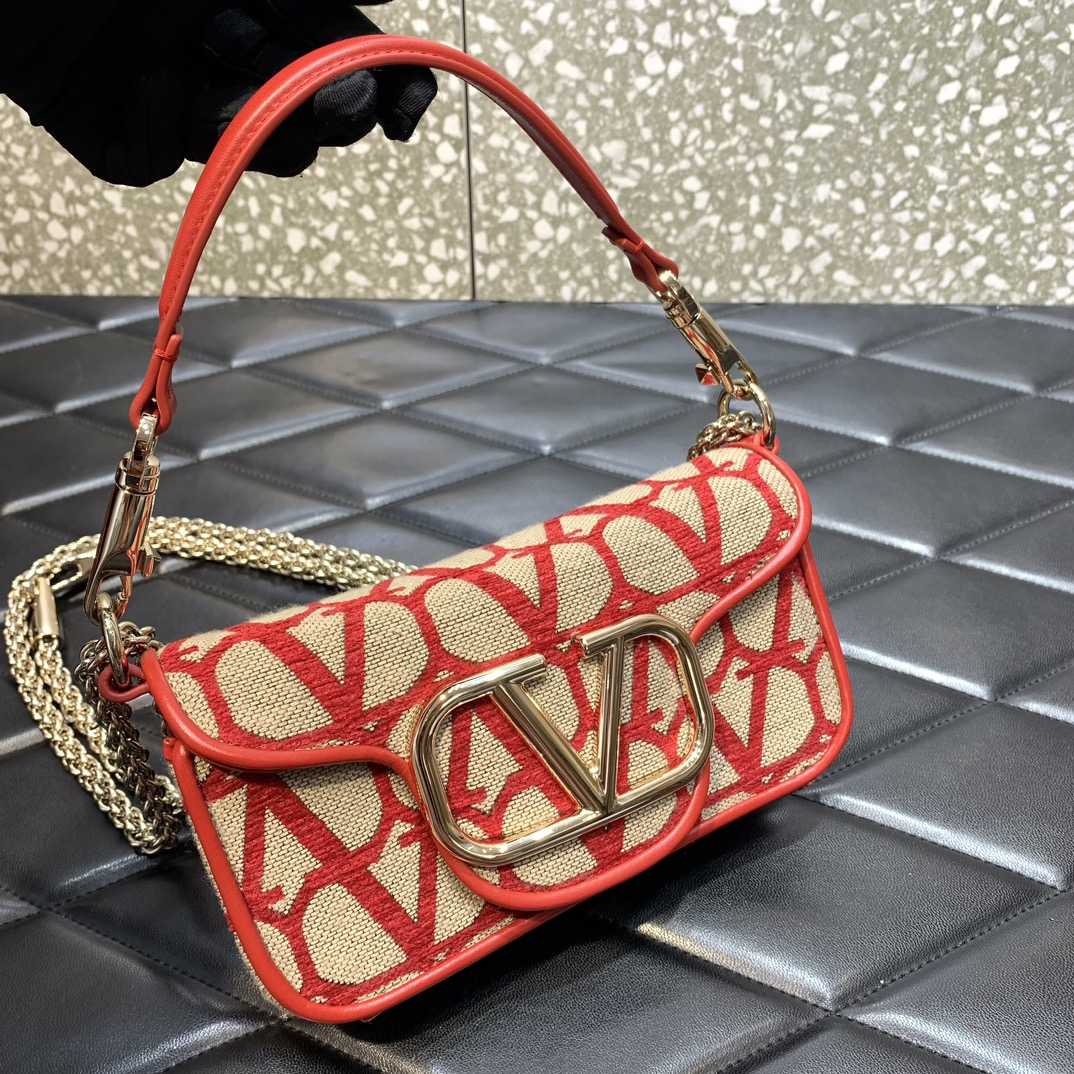 Valenti  VLogo Plaque Foldover Top Shoulder Bag  ( 20-11-5cm) - DopestKickz