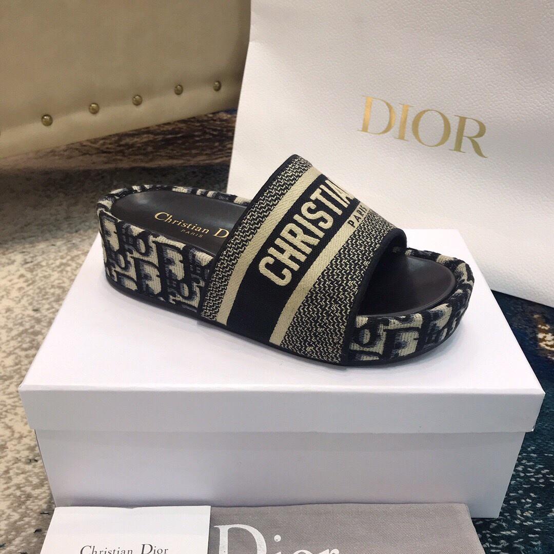 Dior Oblique D-Way Platform Sandals - DopestKickz