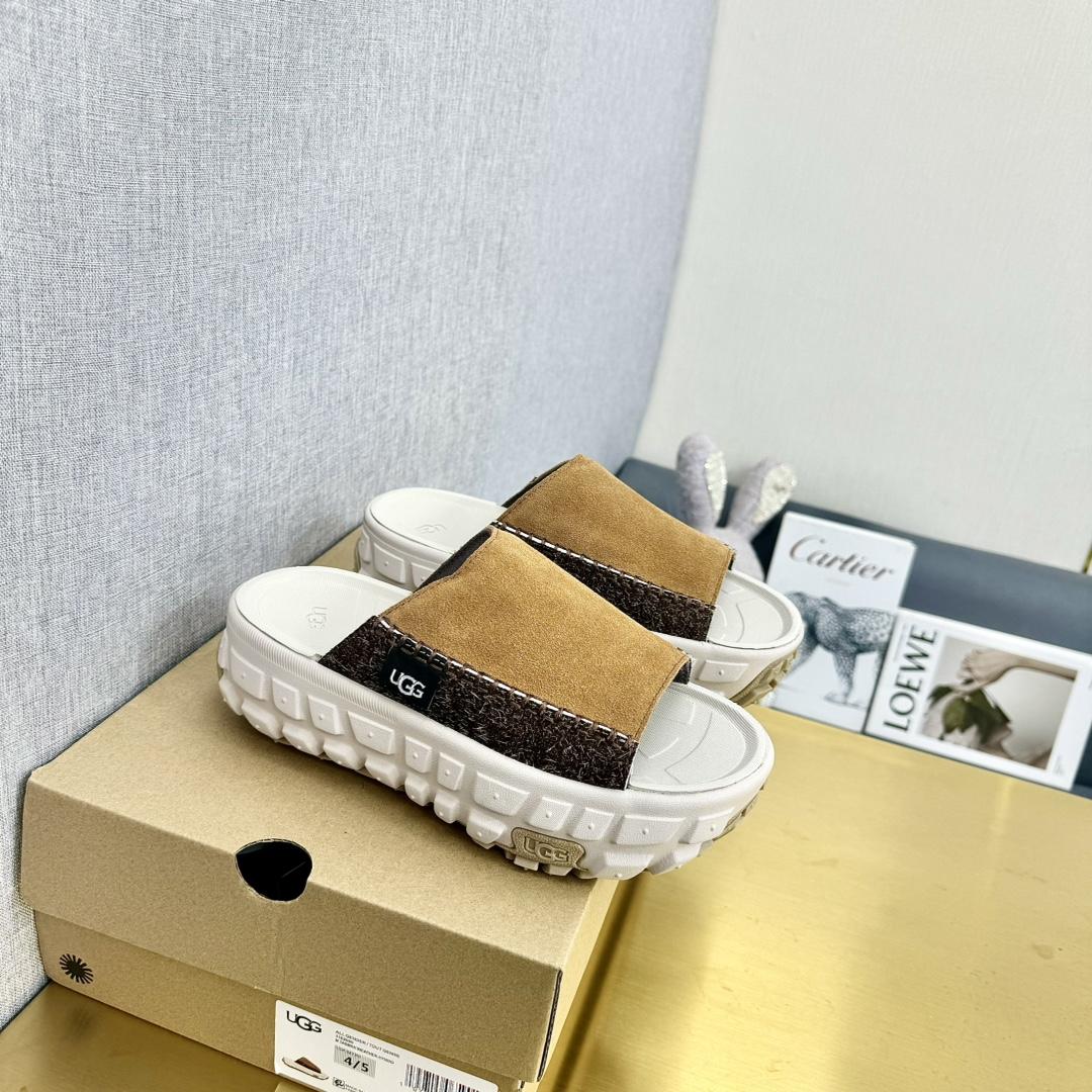 Ugg All Gender Venture Daze Slide - DopestKickz