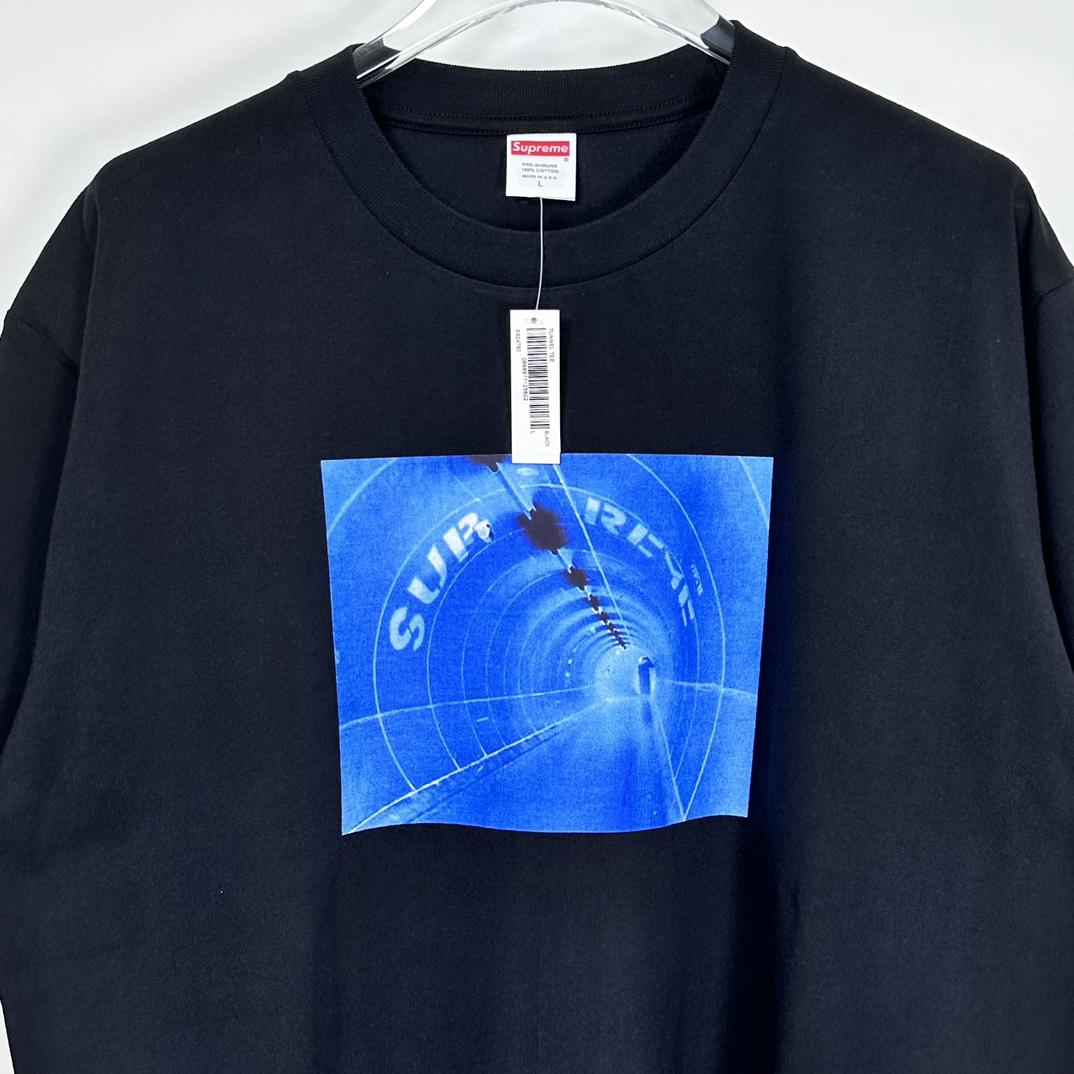 Supreme Tunnel Tee - DopestKickz