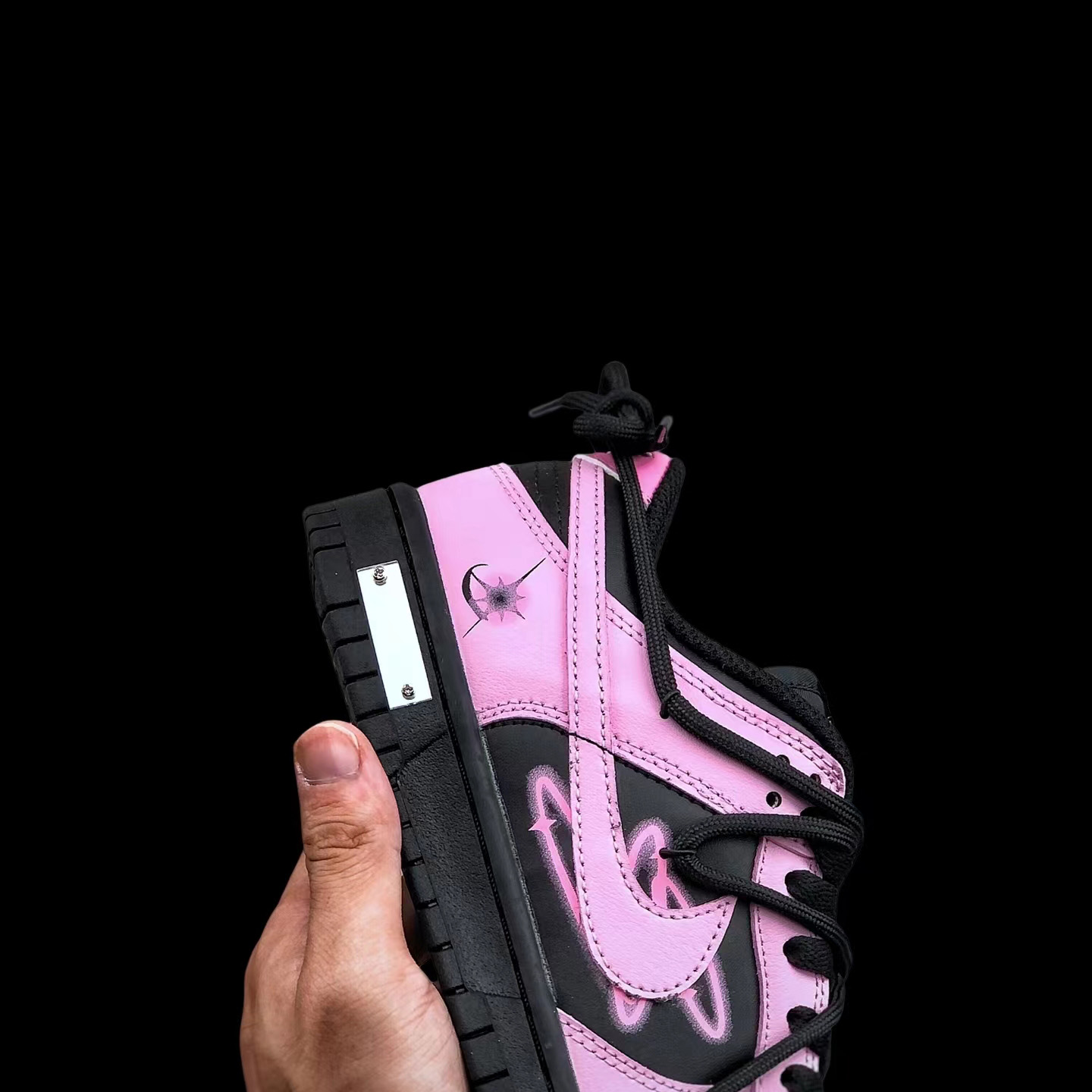 Nike SB Dunk Low Sneaker      - DopestKickz