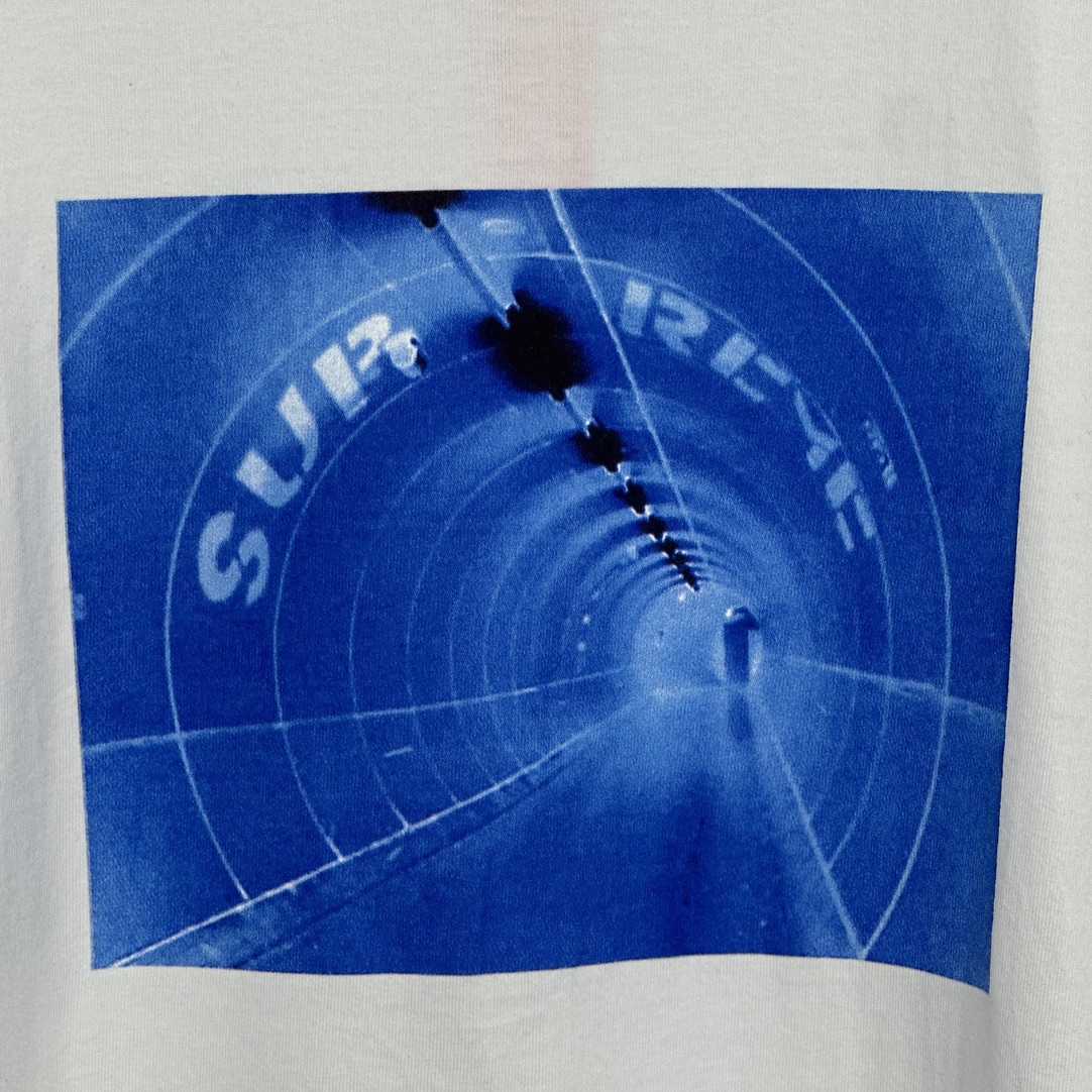 Supreme Tunnel Tee - DopestKickz