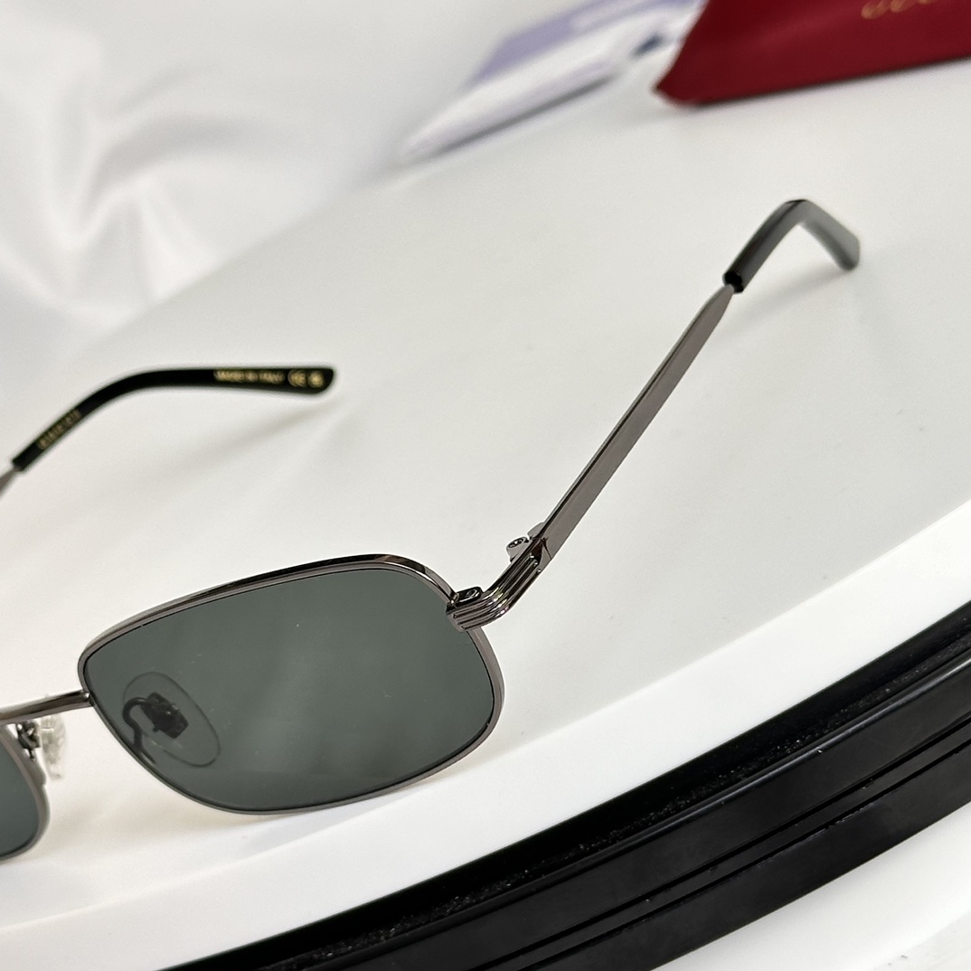 Gucci Rectangular Frame Sunglasses  GG1457S  - DopestKickz