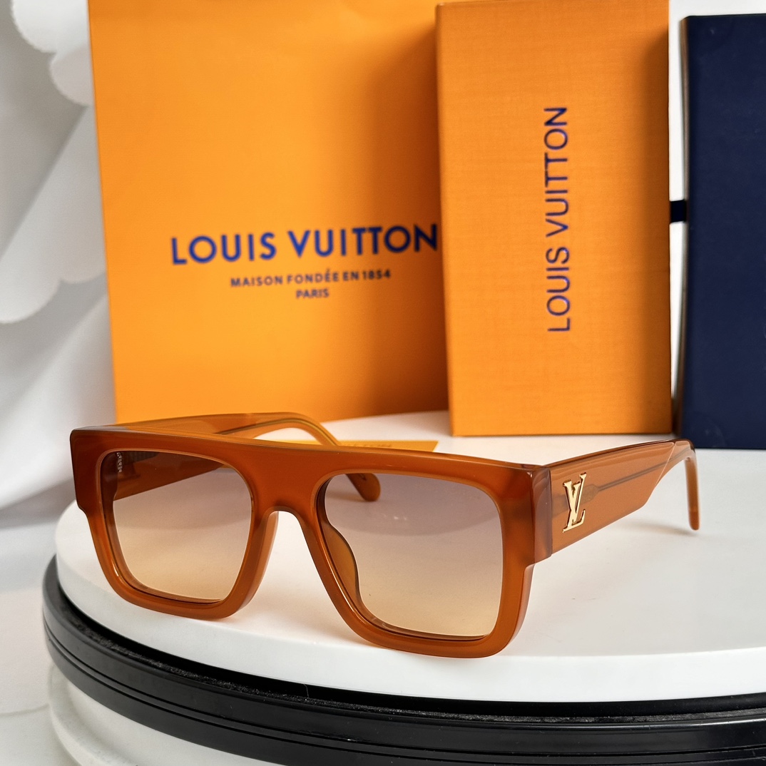 Louis Vuitton LV Clash Square Large Sunglasses   Z2180W - DopestKickz