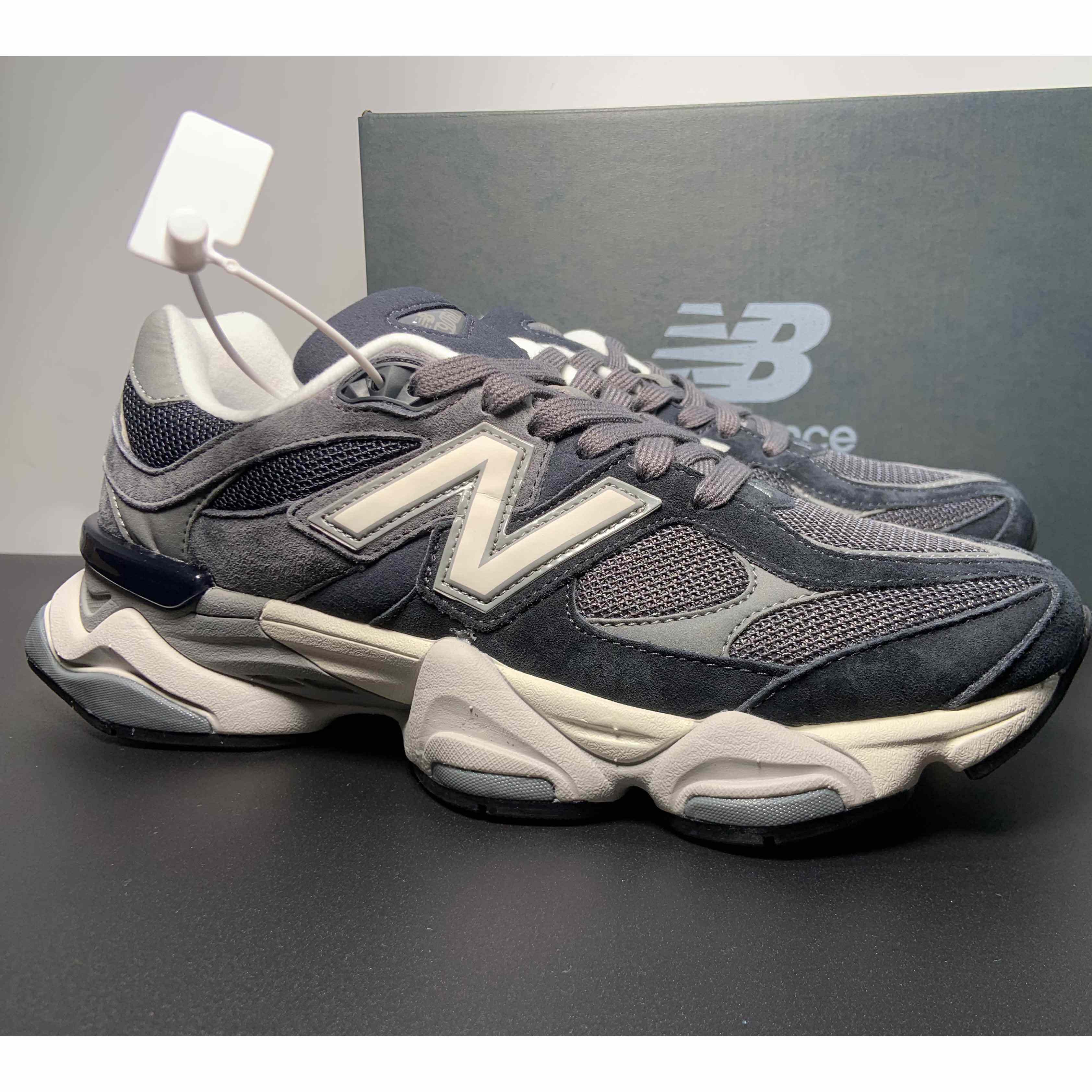 New Balance 9060 Sneakers      U9060JBM  - DopestKickz