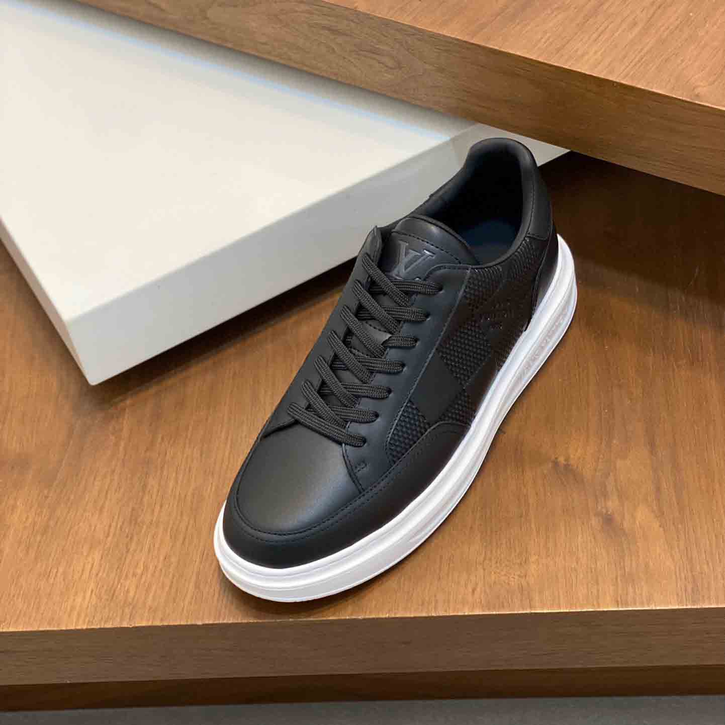 Louis Vuitton Beverly Hills Sneaker   1ACQGO - DopestKickz