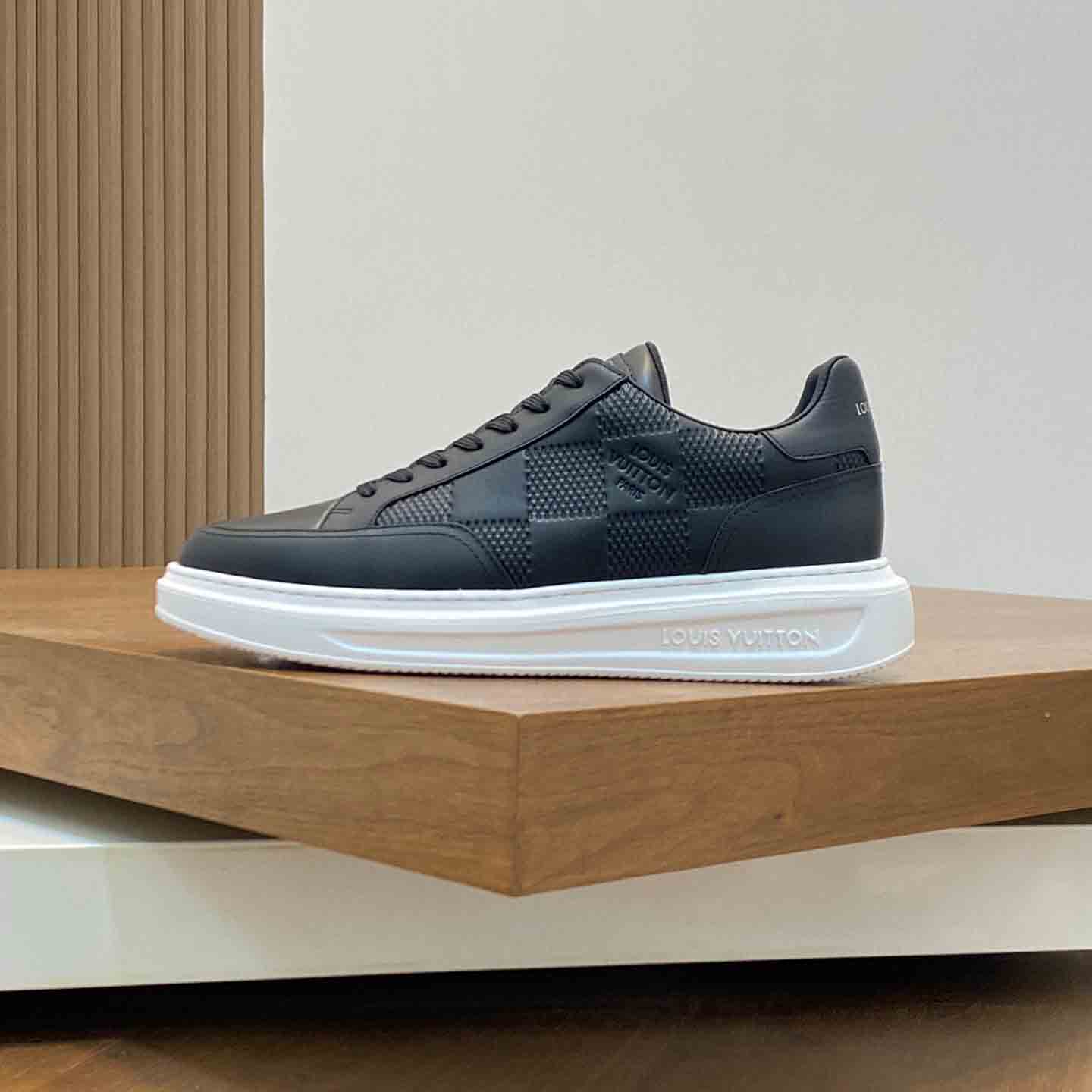 Louis Vuitton Beverly Hills Sneaker   1ACQGO - DopestKickz