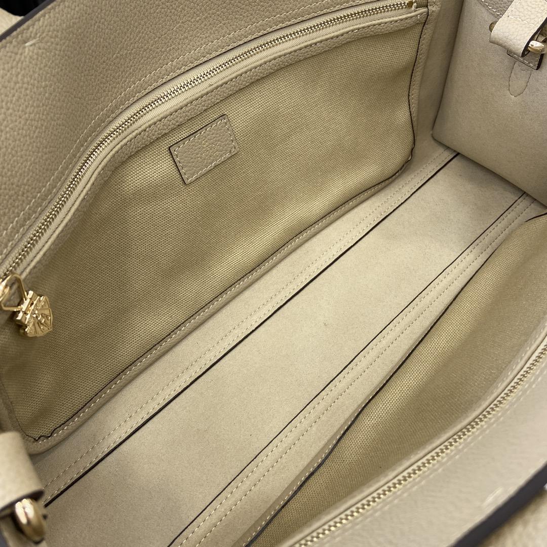 Gucci Medium Tote Bag With Hook Closure - DopestKickz